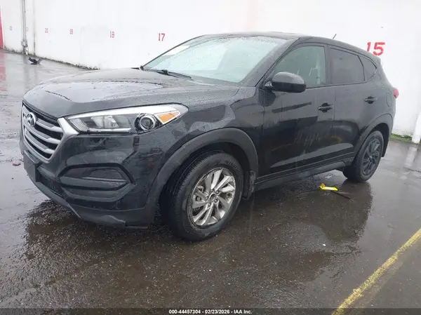 KM8J23A40HU406684 2017 HYUNDAI TUCSON - Image 2