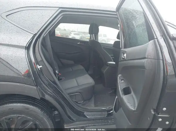 KM8J23A40HU406684 2017 HYUNDAI TUCSON - Image 8