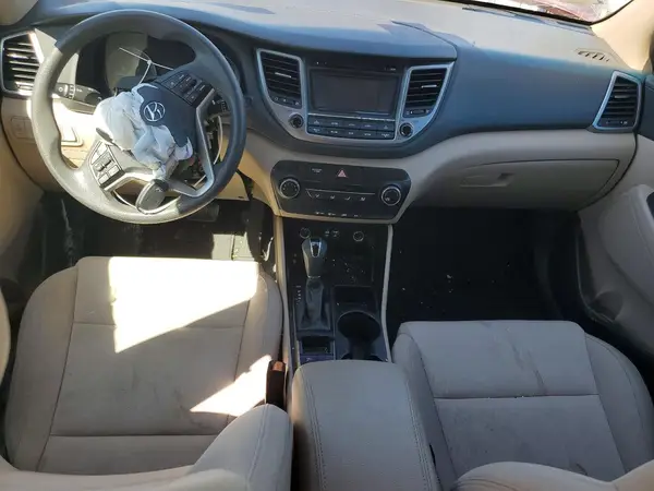 KM8J23A40HU416535 2017 HYUNDAI TUCSON - Image 8