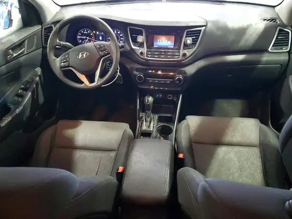 KM8J23A40HU419659 2017 HYUNDAI TUCSON - Image 8