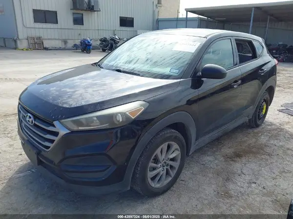 KM8J23A40HU436719 2017 HYUNDAI TUCSON - Image 2