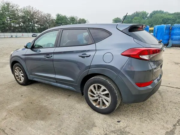 KM8J23A40HU445999 2017 HYUNDAI TUCSON - Image 2