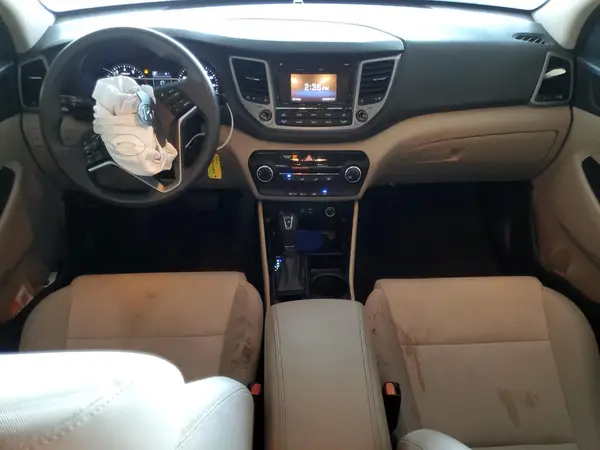 KM8J23A40HU495401 2017 HYUNDAI TUCSON - Image 8