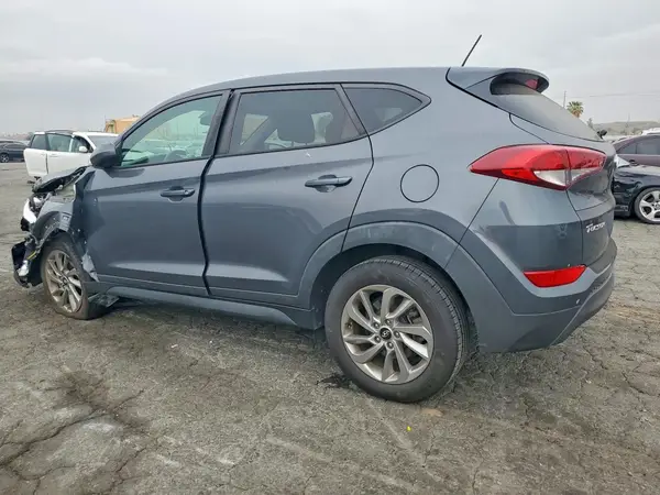 KM8J23A40HU495608 2017 HYUNDAI TUCSON - Image 2