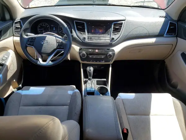 KM8J23A40HU496404 2017 HYUNDAI TUCSON - Image 8