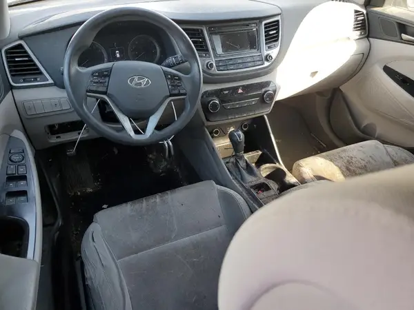 KM8J23A40HU539073 2017 HYUNDAI TUCSON - Image 8