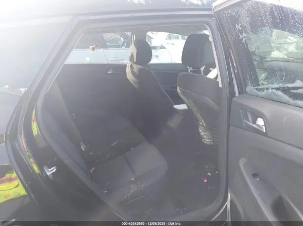 KM8J23A40HU578603 2017 HYUNDAI TUCSON - Image 8