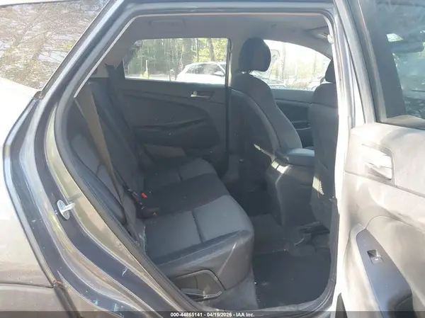KM8J23A40HU578892 2017 HYUNDAI TUCSON - Image 8