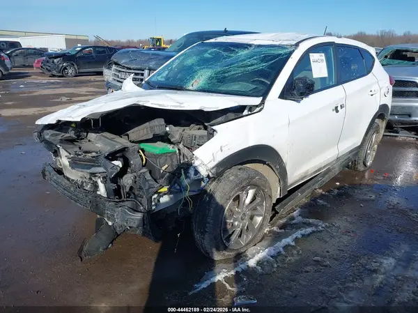 KM8J23A40JU671160 2018 HYUNDAI TUCSON - Image 2