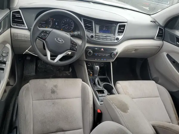 KM8J23A40JU674821 2018 HYUNDAI TUCSON - Image 8