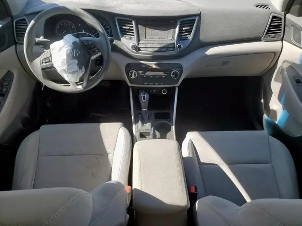 KM8J23A40JU701385 2018 HYUNDAI TUCSON - Image 8