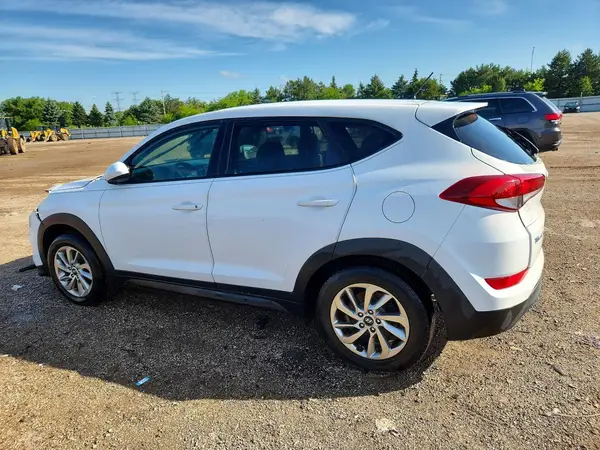 KM8J23A40JU709325 2018 HYUNDAI TUCSON - Image 2