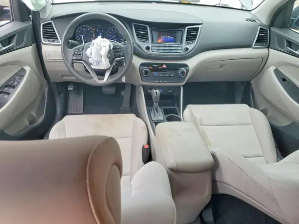 KM8J23A40JU735388 2018 HYUNDAI TUCSON - Image 8