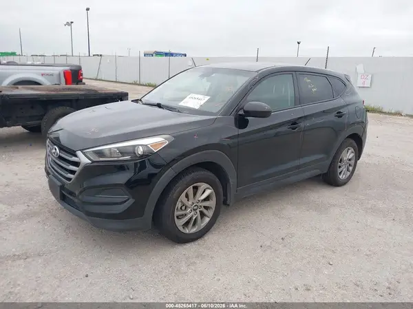 KM8J23A40JU771324 2018 HYUNDAI TUCSON - Image 2