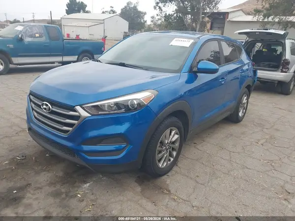KM8J23A40JU790438 2018 HYUNDAI TUCSON - Image 2