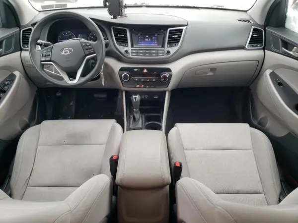 KM8J23A40JU798779 2018 HYUNDAI TUCSON - Image 8