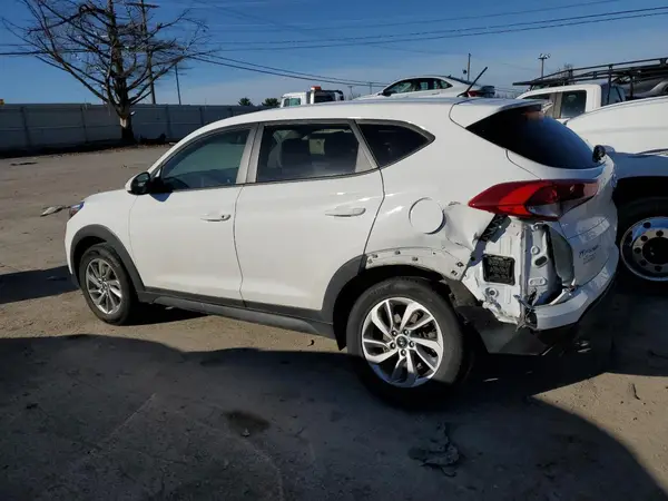 KM8J23A40JU808341 2018 HYUNDAI TUCSON - Image 2