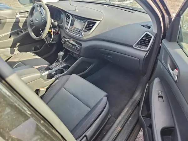 KM8J23A40JU810512 2018 HYUNDAI TUCSON - Image 8