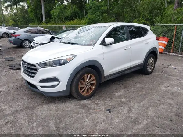 KM8J23A40JU821462 2018 HYUNDAI TUCSON - Image 2