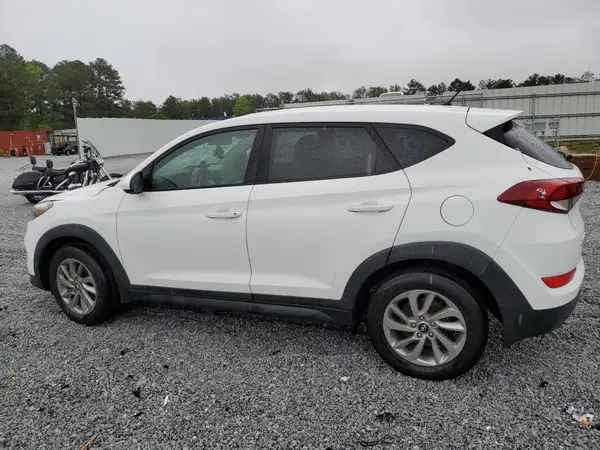 KM8J23A40JU825382 2018 HYUNDAI TUCSON - Image 2