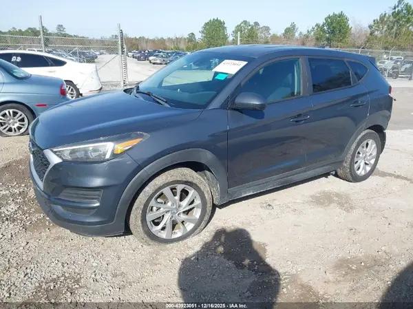 KM8J23A40KU001576 2019 HYUNDAI TUCSON - Image 2