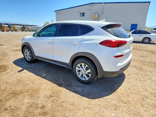 KM8J23A40KU058053 2019 HYUNDAI TUCSON - Image 2