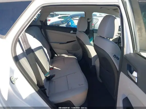 KM8J23A40KU060238 2019 HYUNDAI TUCSON - Image 8