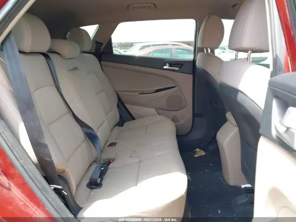 KM8J23A40KU067688 2019 HYUNDAI TUCSON - Image 8