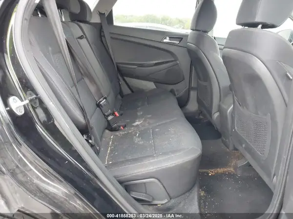 KM8J23A40KU874423 2019 HYUNDAI TUCSON - Image 8