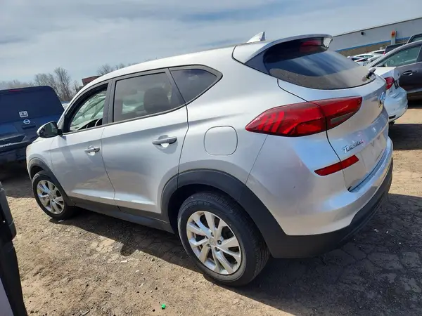 KM8J23A40KU880965 2019 HYUNDAI TUCSON - Image 2