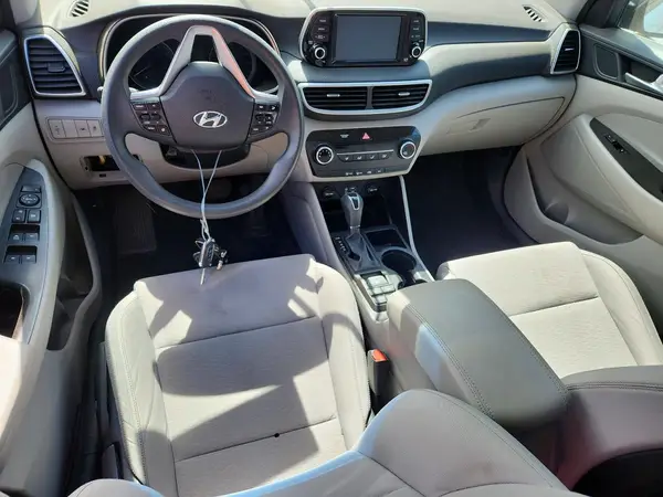 KM8J23A40KU880965 2019 HYUNDAI TUCSON - Image 8