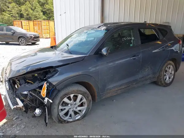 KM8J23A40KU887527 2019 HYUNDAI TUCSON - Image 2