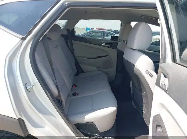 KM8J23A40KU890170 2019 HYUNDAI TUCSON - Image 8