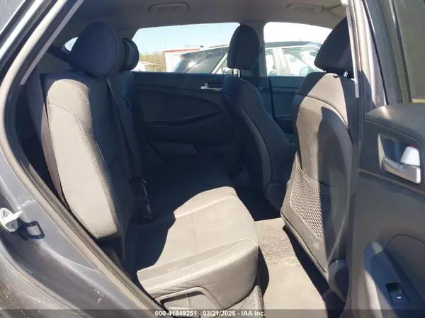 KM8J23A40KU894803 2019 HYUNDAI TUCSON - Image 8