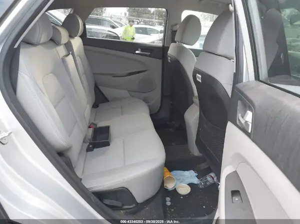 KM8J23A40KU895515 2019 HYUNDAI TUCSON - Image 8