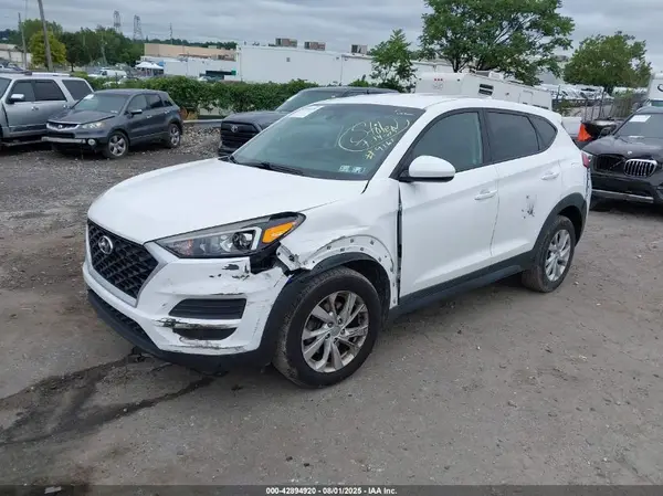 KM8J23A40KU899161 2019 HYUNDAI TUCSON - Image 2