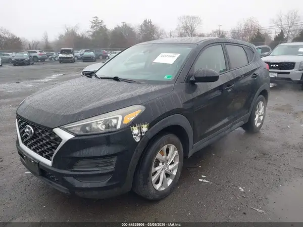 KM8J23A40KU915651 2019 HYUNDAI TUCSON - Image 2