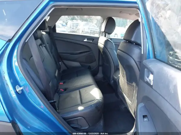 KM8J23A40KU957317 2019 HYUNDAI TUCSON - Image 8