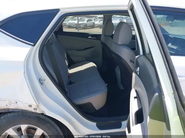 KM8J23A40KU959858 2019 HYUNDAI TUCSON - Image 8