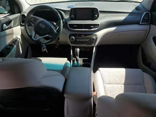 KM8J23A40KU967250 2019 HYUNDAI TUCSON - Image 8