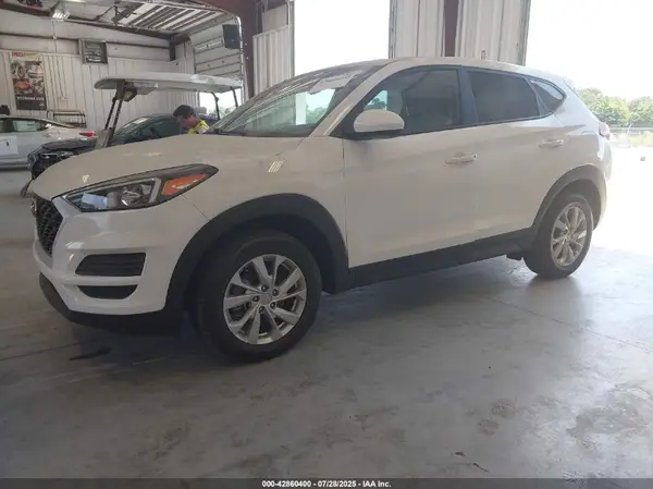 KM8J23A40LU110024 2020 HYUNDAI TUCSON - Image 2