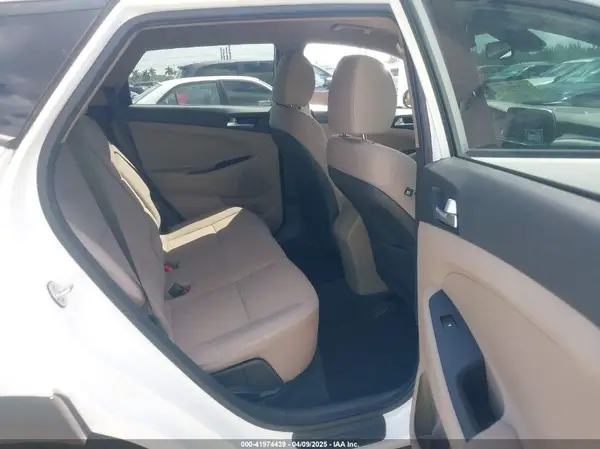 KM8J23A40LU202931 2020 HYUNDAI TUCSON - Image 8