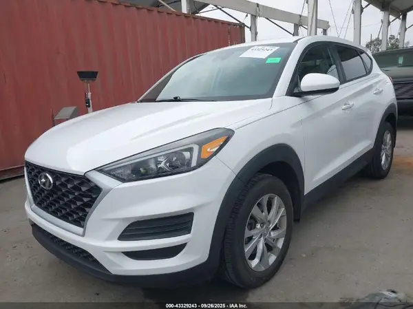 KM8J23A40MU286248 2021 HYUNDAI TUCSON - Image 2