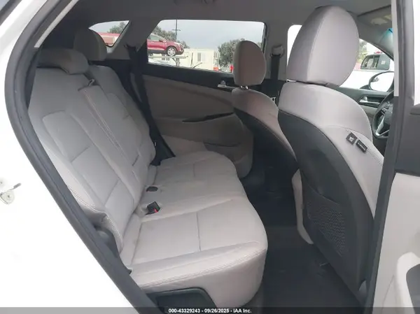 KM8J23A40MU286248 2021 HYUNDAI TUCSON - Image 8
