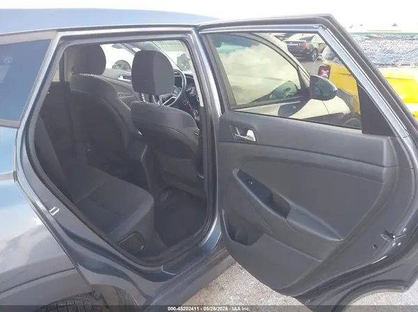 KM8J23A40MU366066 2021 HYUNDAI TUCSON - Image 8