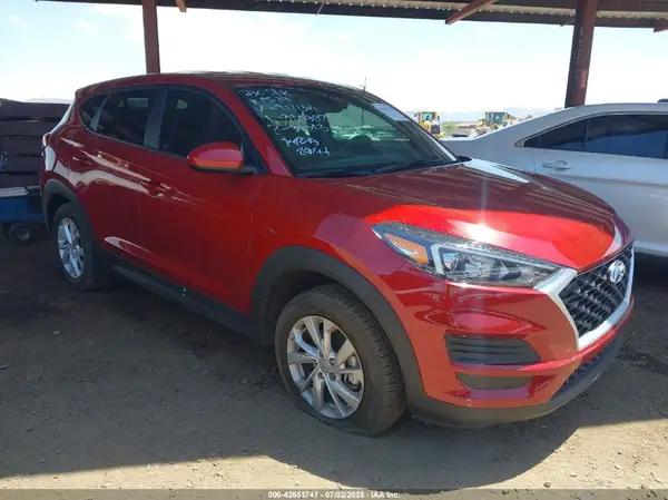 KM8J23A40MU412138 2021 HYUNDAI TUCSON - Image 1