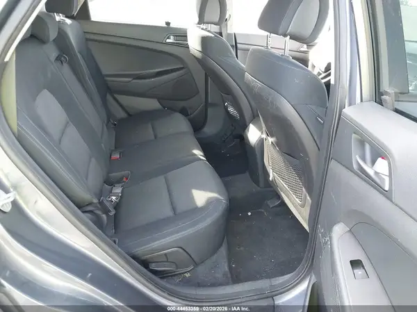KM8J23A41GU041642 2016 HYUNDAI TUCSON - Image 8