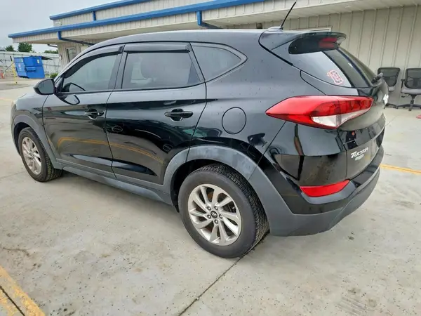KM8J23A41GU043889 2016 HYUNDAI TUCSON - Image 2