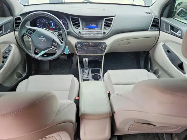 KM8J23A41GU043889 2016 HYUNDAI TUCSON - Image 8