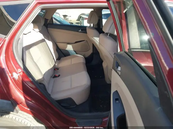 KM8J23A41GU063513 2016 HYUNDAI TUCSON - Image 8